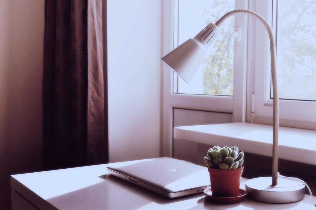 Best Sunlight Desk Lamps